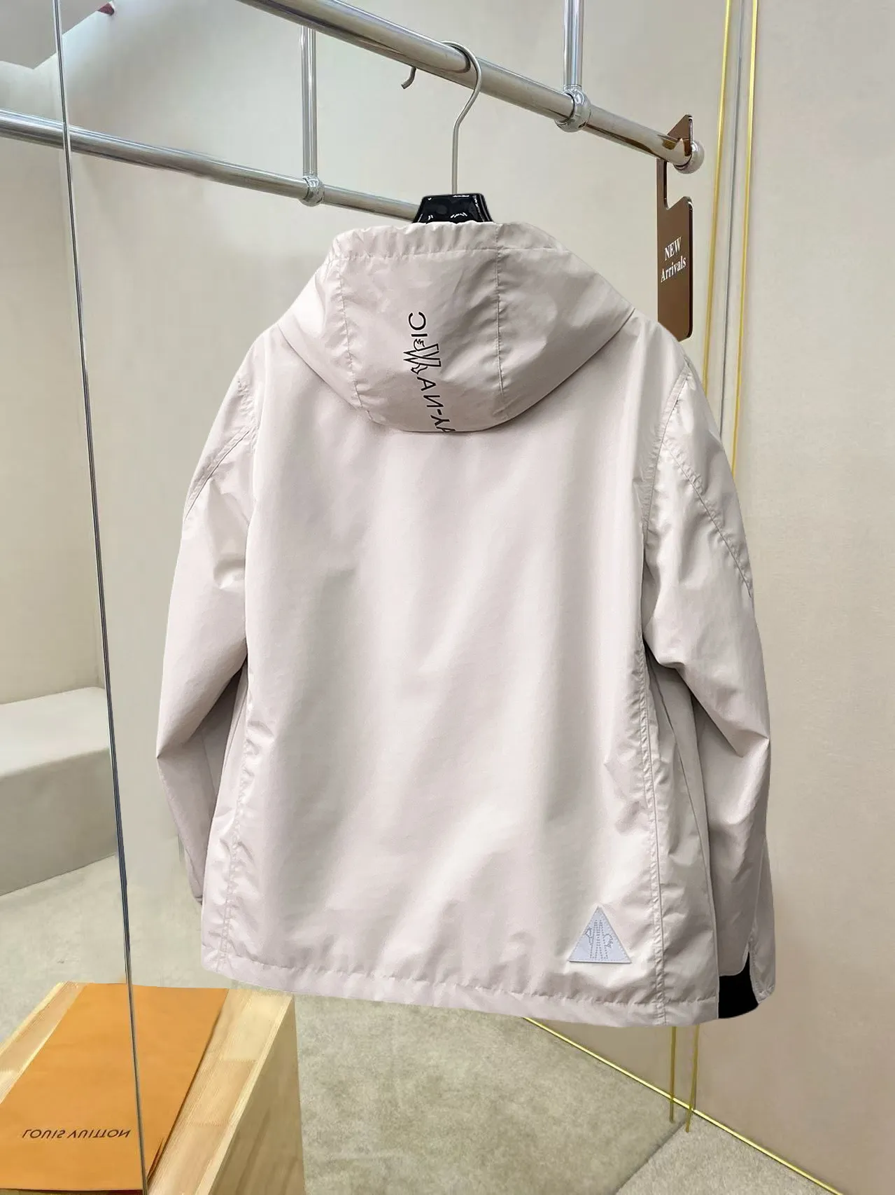 Same Style， ， 2026 New Arrival ，Original Premium Breathable ， ， ， Quality。 ， Sizes：M～3XL